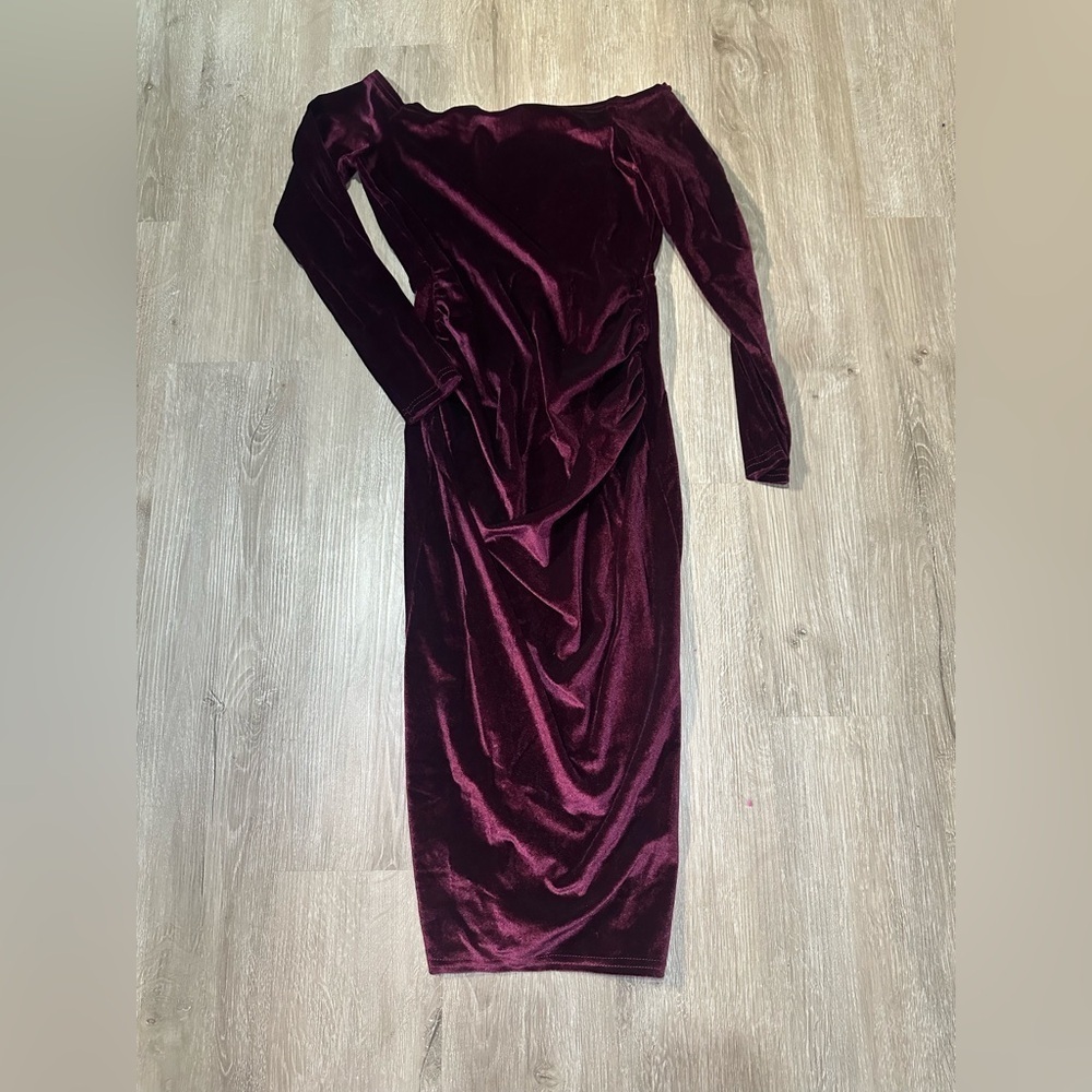 Boohoo Burgundy Velvet Off Shoulder Maternity Dress US 4